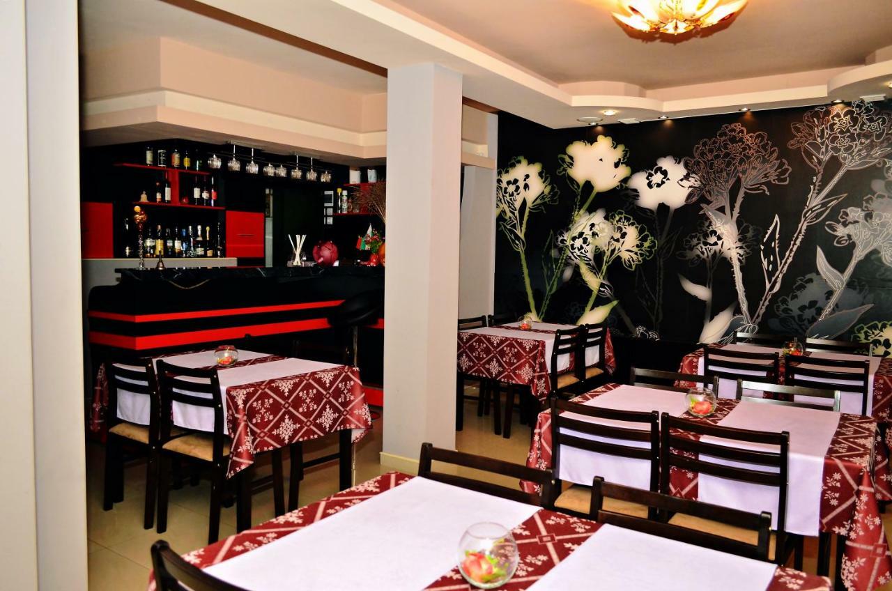 Family Hotel Maraya Arbanasi Esterno foto