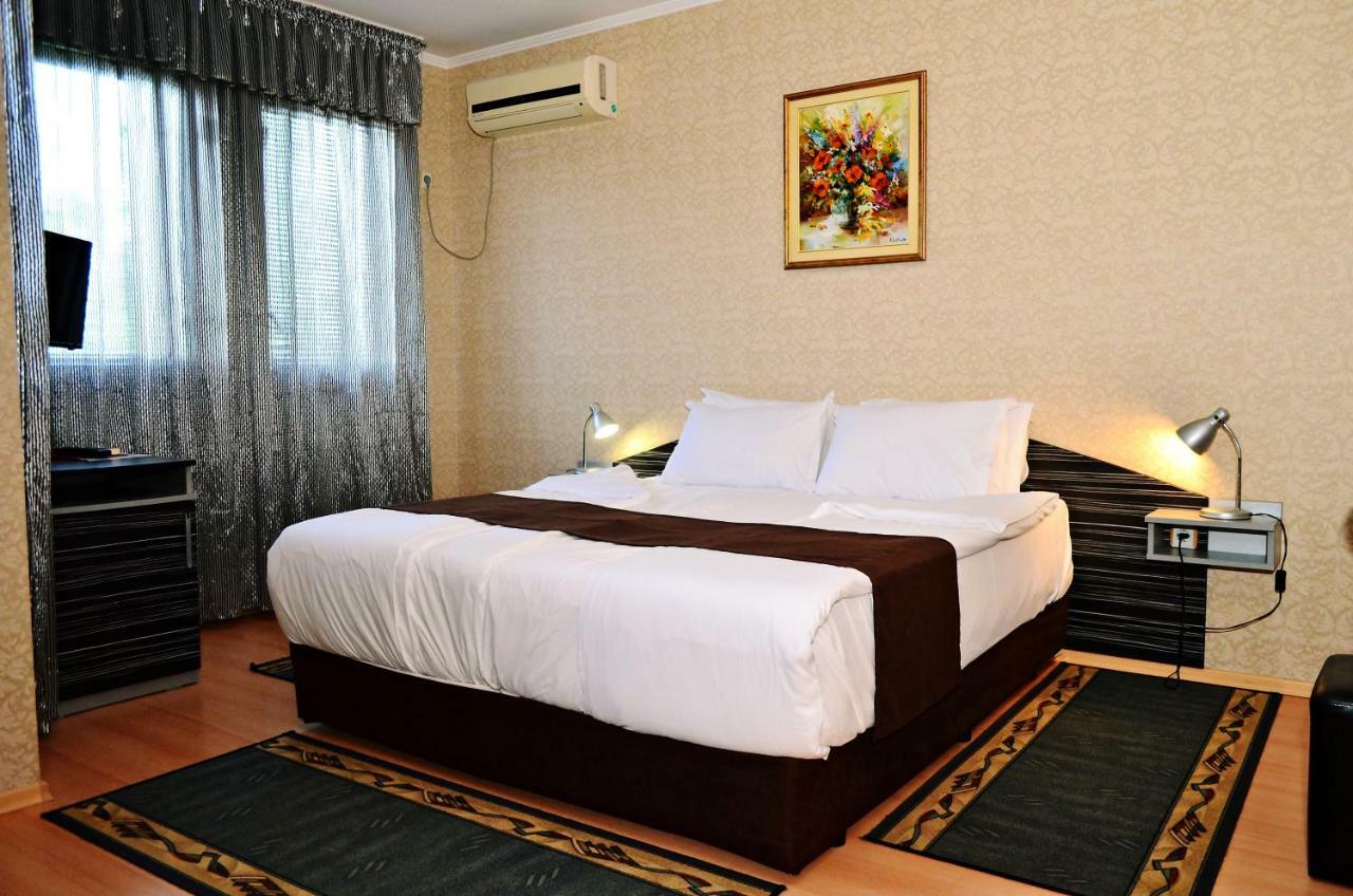 Family Hotel Maraya Arbanasi Esterno foto